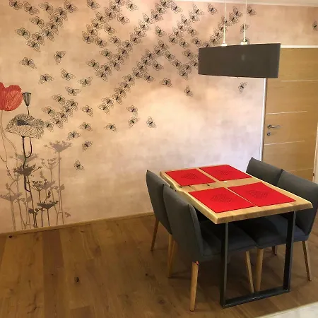 Vine & Design * Langenlois